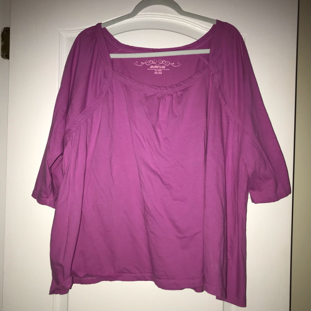 🌸Square neck T-shirt 🌸